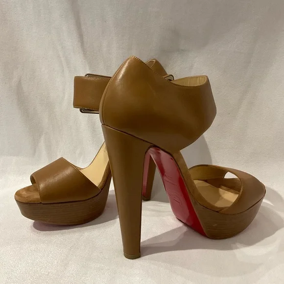 Christian Louboutin pumps - Picture 5 of 6